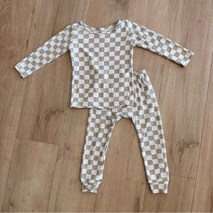 Cozy’s Checkered Pajama Set